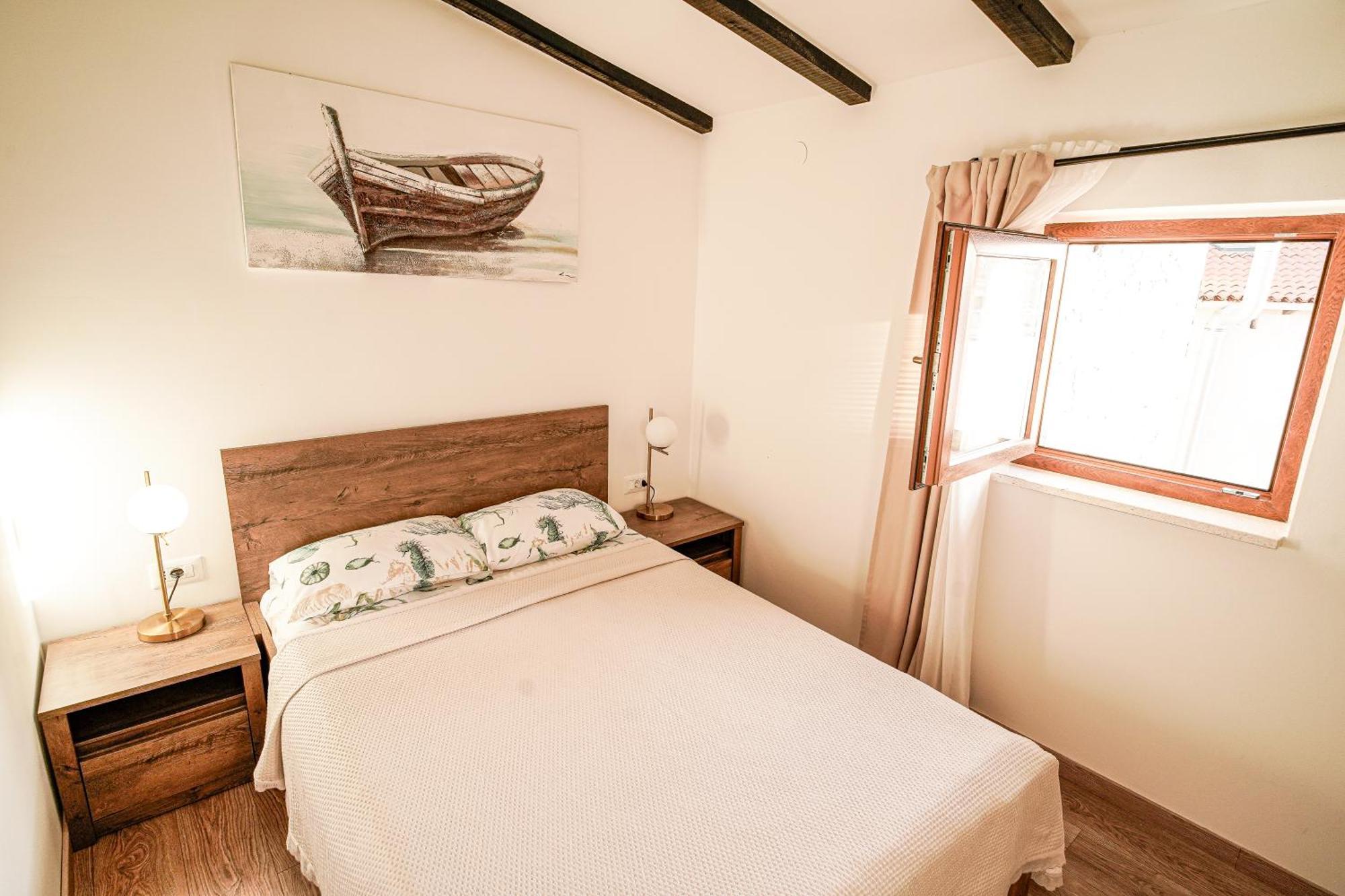 Apartment Rocco โรวีน ภายนอก รูปภาพ