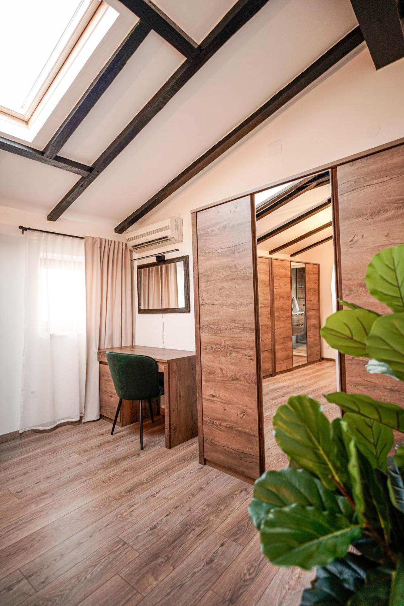 Apartment Rocco โรวีน ภายนอก รูปภาพ