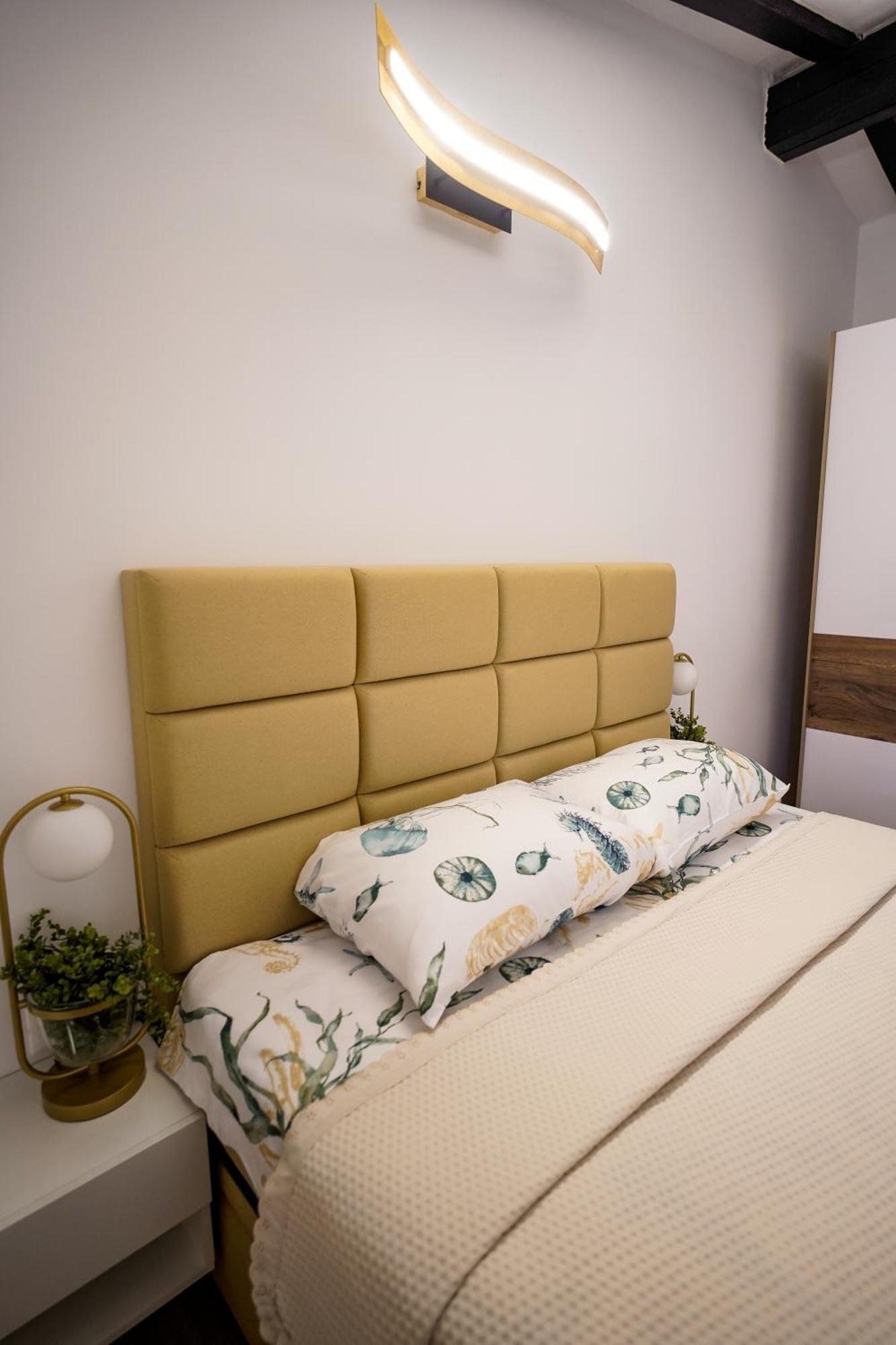 Apartment Rocco โรวีน ภายนอก รูปภาพ